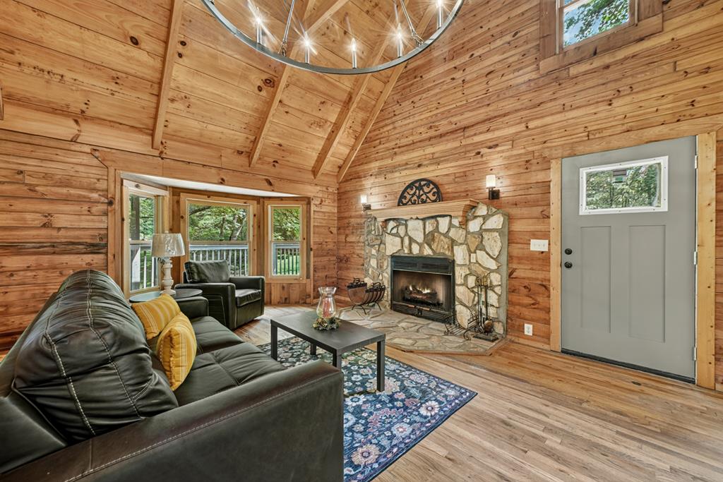 434832 Mineral Bluff Active