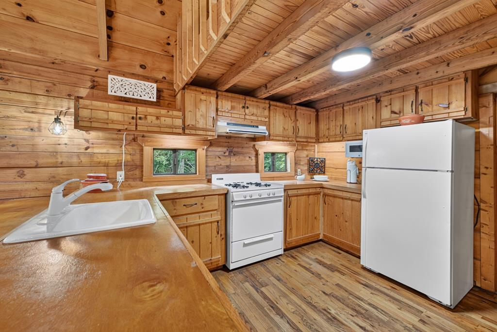 434832 Mineral Bluff Active