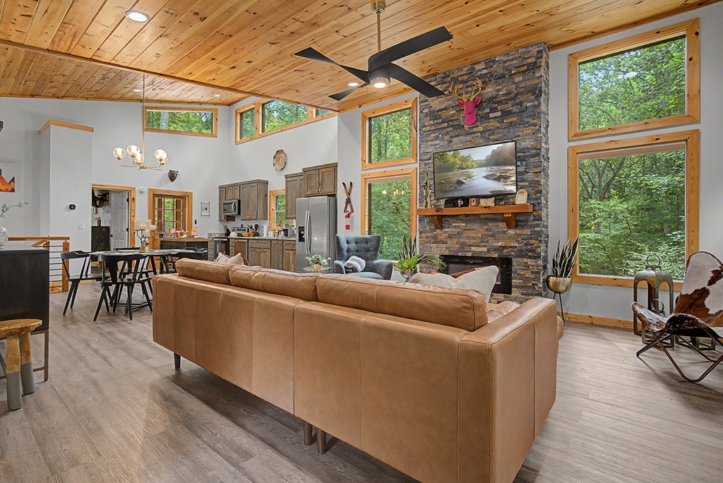 434838 Ellijay Active