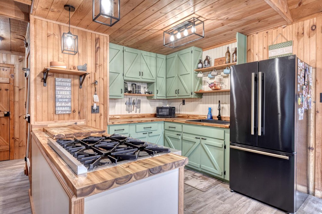 434872 Blairsville Active