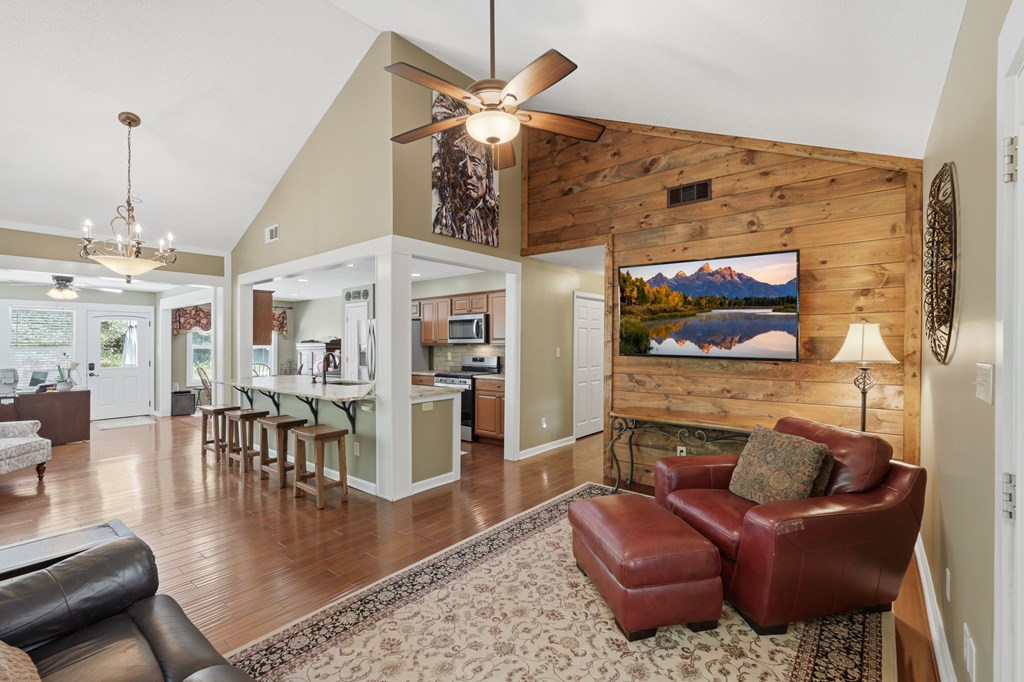 434876 Ellijay Active
