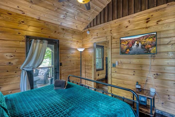 434887 Mineral Bluff Active