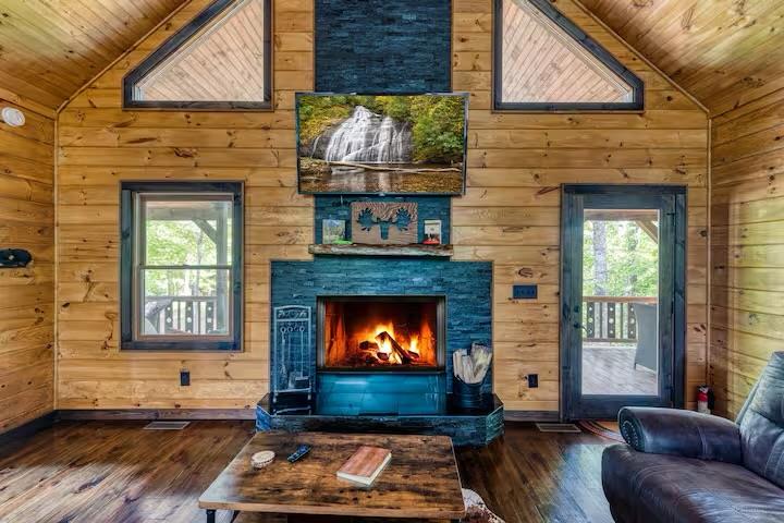 434887 Mineral Bluff Active