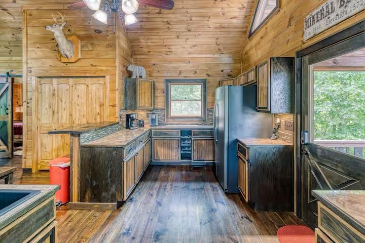 434887 Mineral Bluff Active