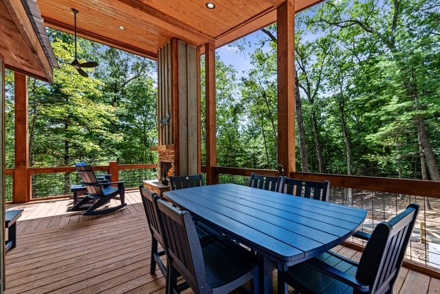 434896 Blue Ridge Active
