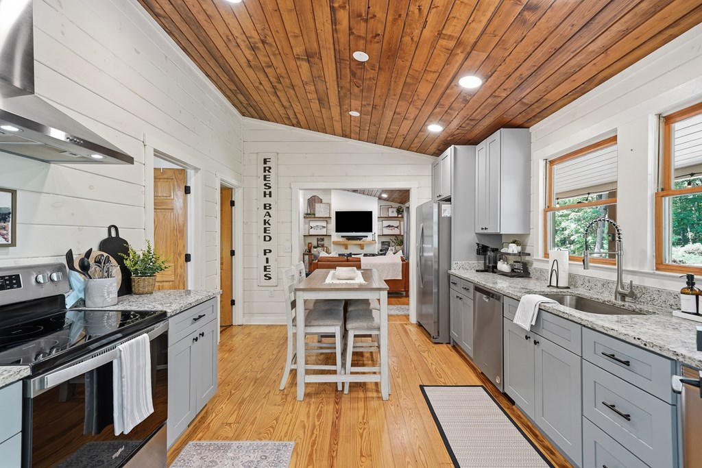 434922 Ellijay Active