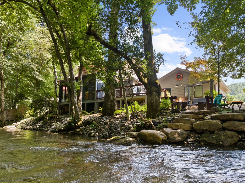 434946 Hiawassee Active