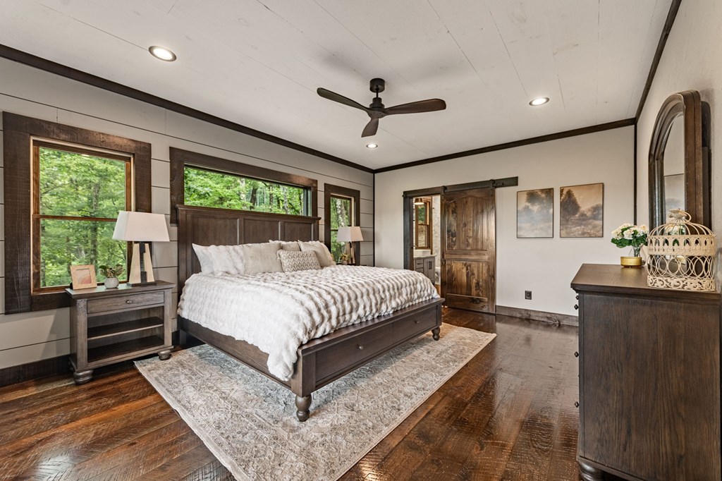 434956 Blue Ridge Active