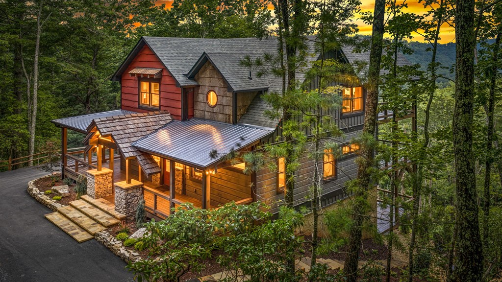 434956 Blue Ridge Active