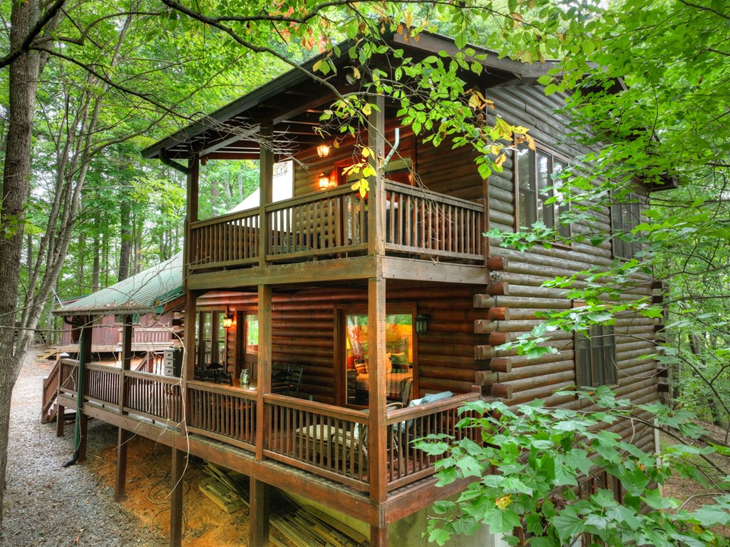 434963 Blue Ridge Active