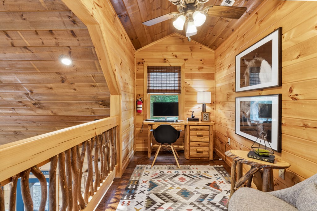 434984 Blue Ridge Active