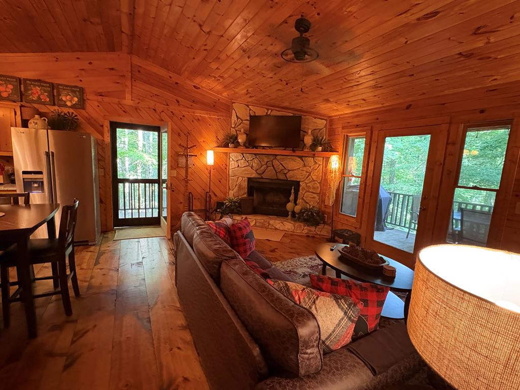 434985 Morganton Active