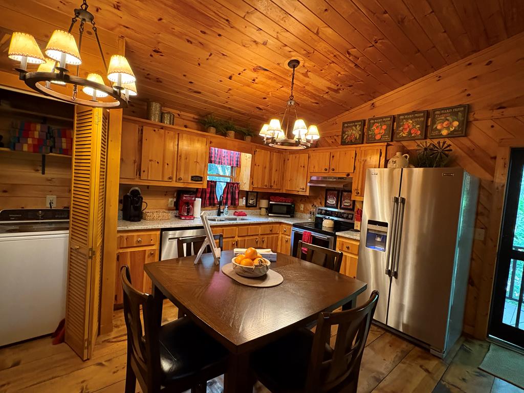 434985 Morganton Active