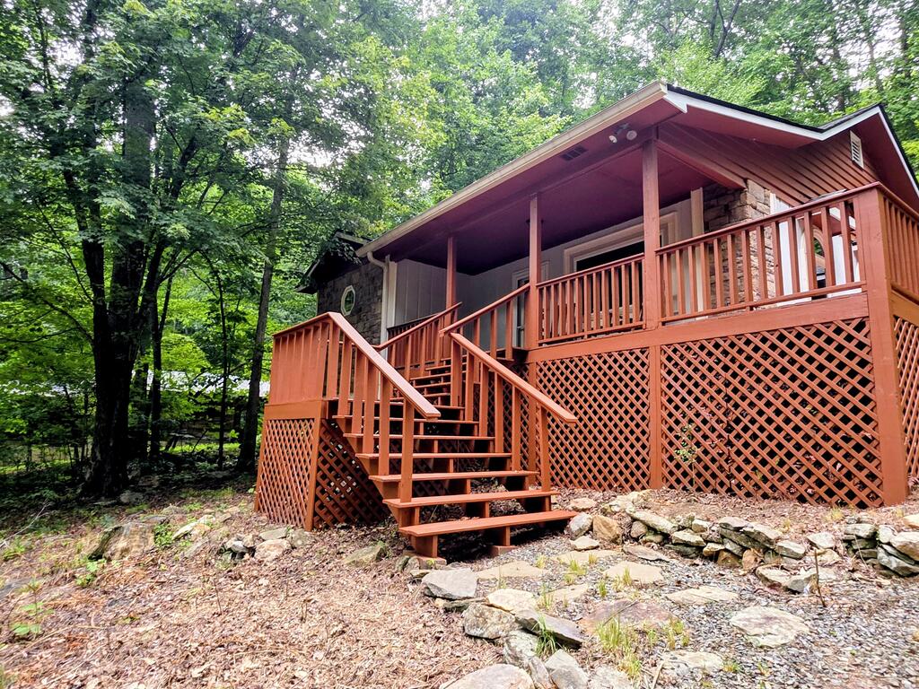 434998 Hiawassee Active
