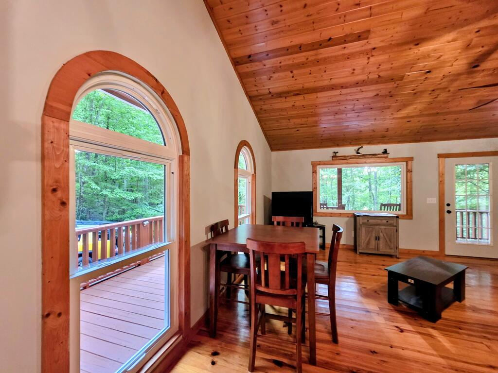 434998 Hiawassee Active