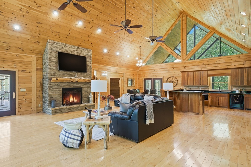 435001 Ellijay Active