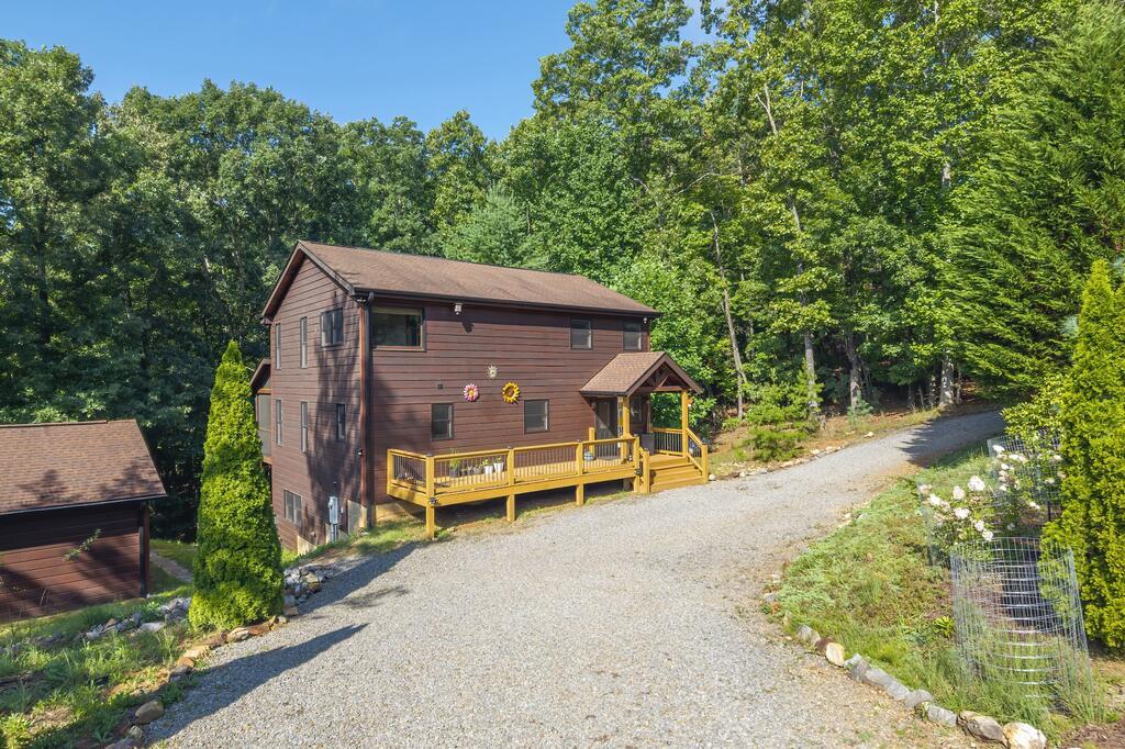 435013 Mineral Bluff Active