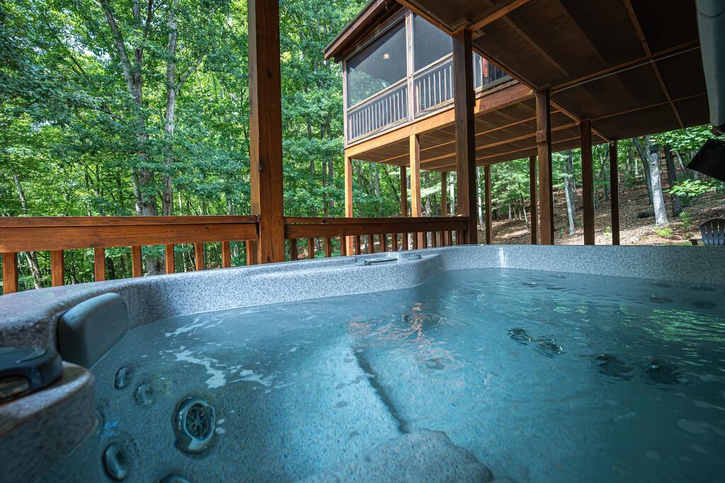 435013 Mineral Bluff Active