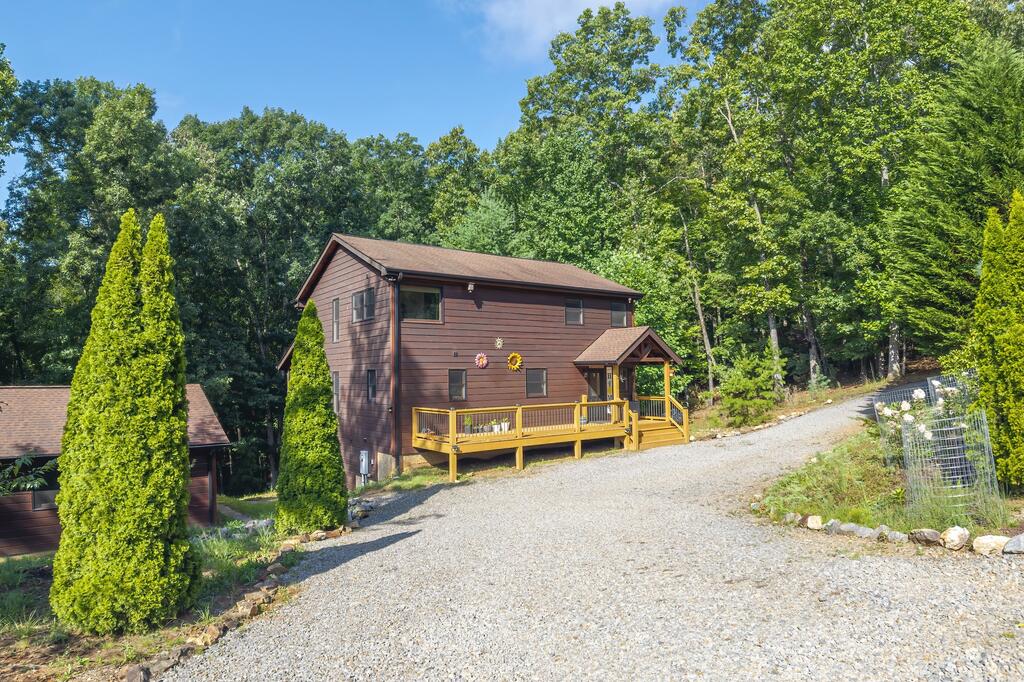435013 Mineral Bluff Active