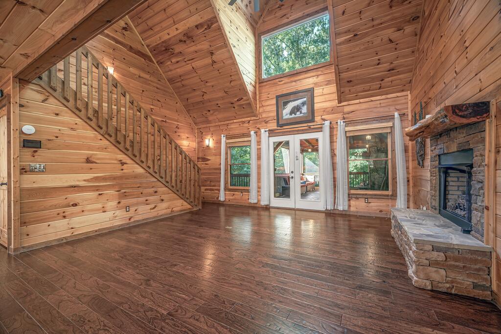 435013 Mineral Bluff Active