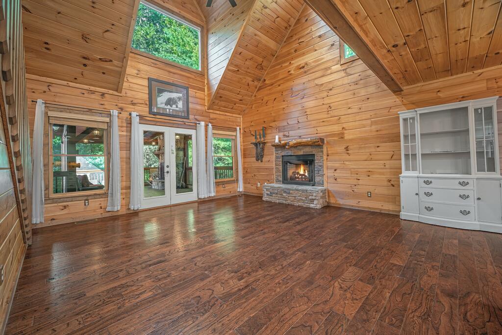 435013 Mineral Bluff Active