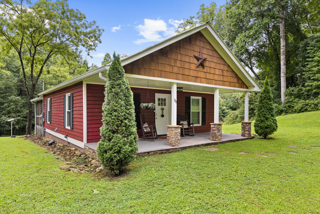 435022 Morganton Active