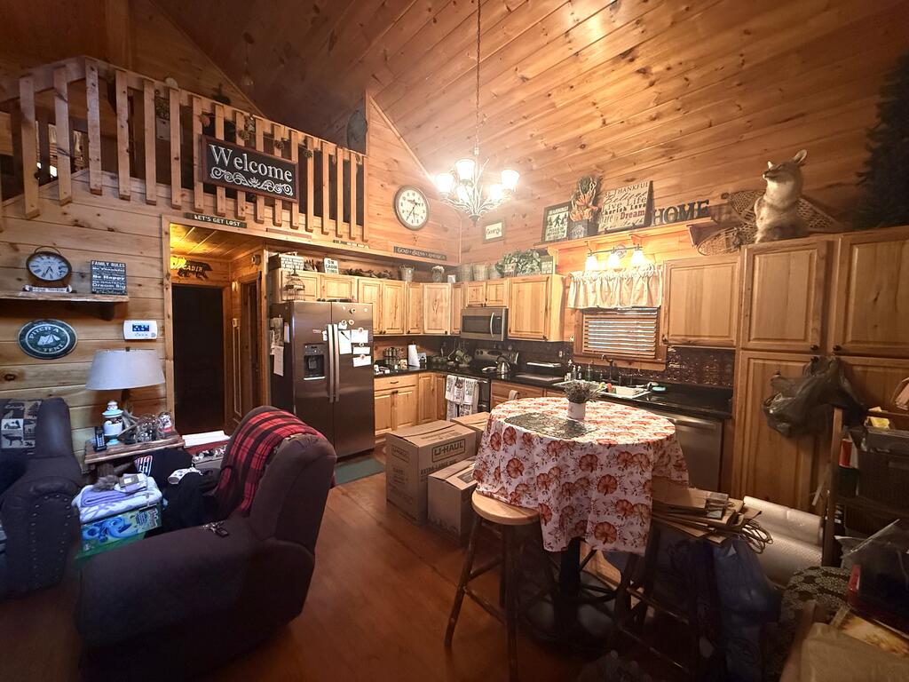 435030 Blue Ridge Active