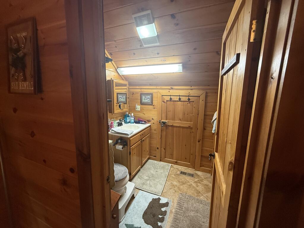 435030 Blue Ridge Active