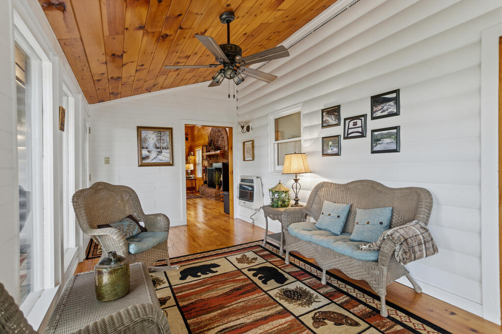 435053 Mineral Bluff Active