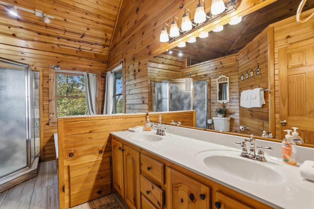 435053 Mineral Bluff Active