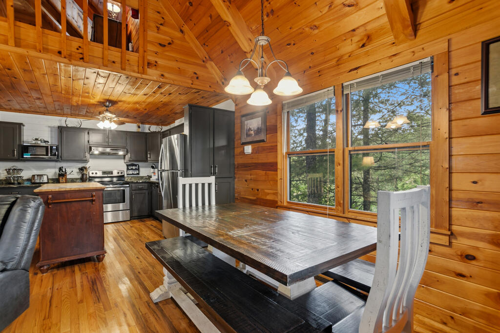 435053 Mineral Bluff Active
