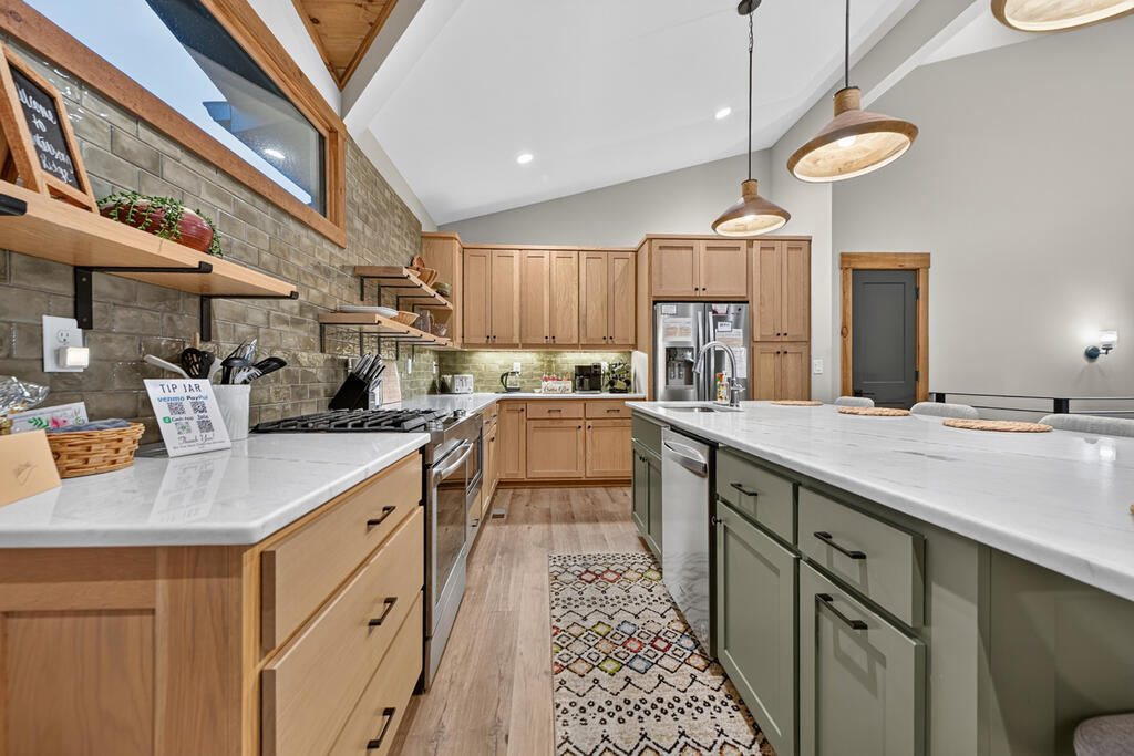 435083 Ellijay Active