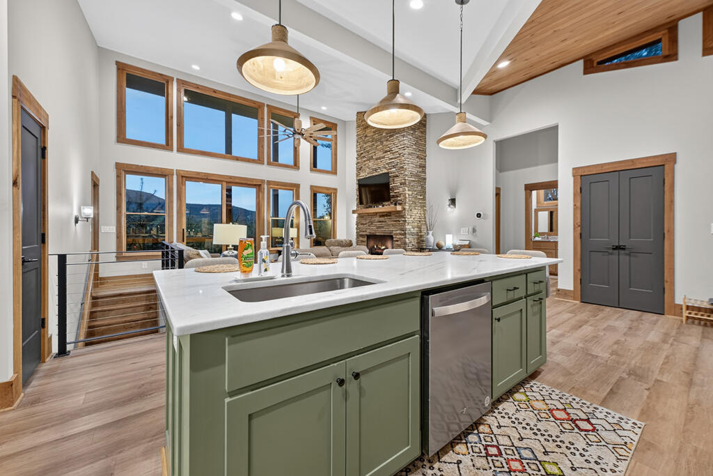 435083 Ellijay Active