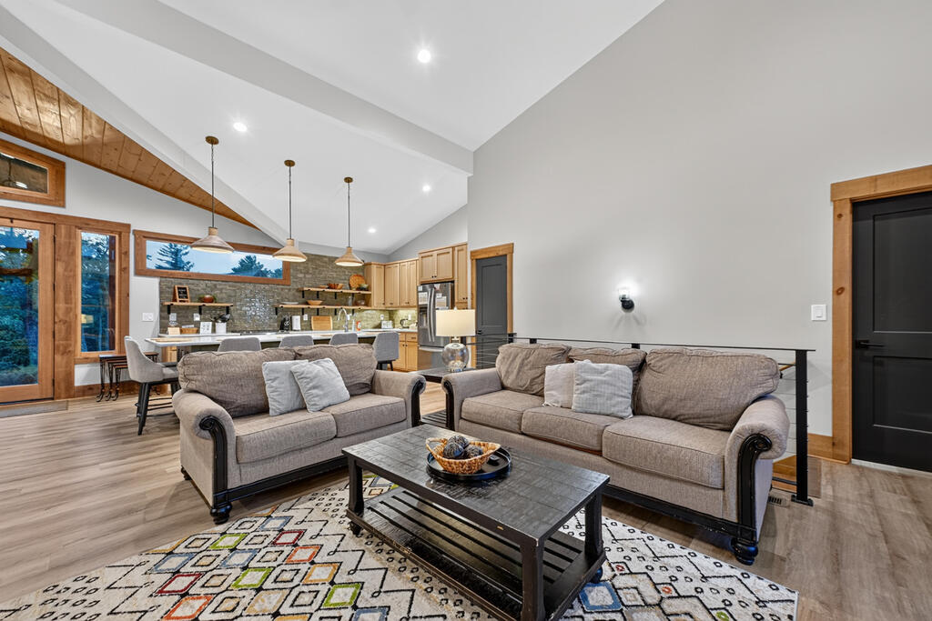 435083 Ellijay Active