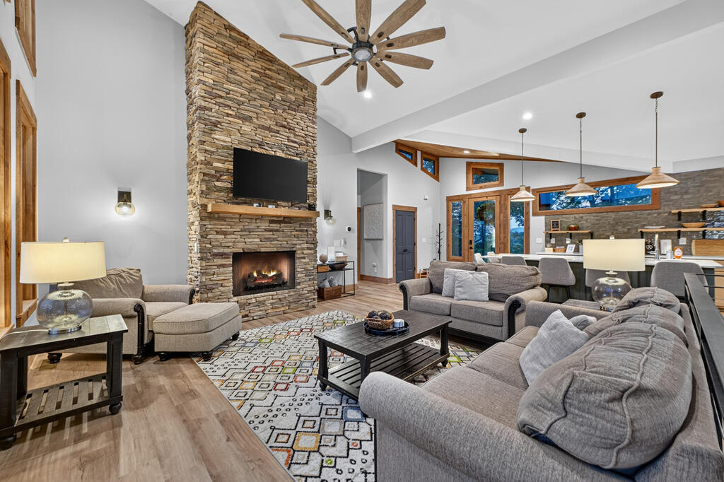 435083 Ellijay Active