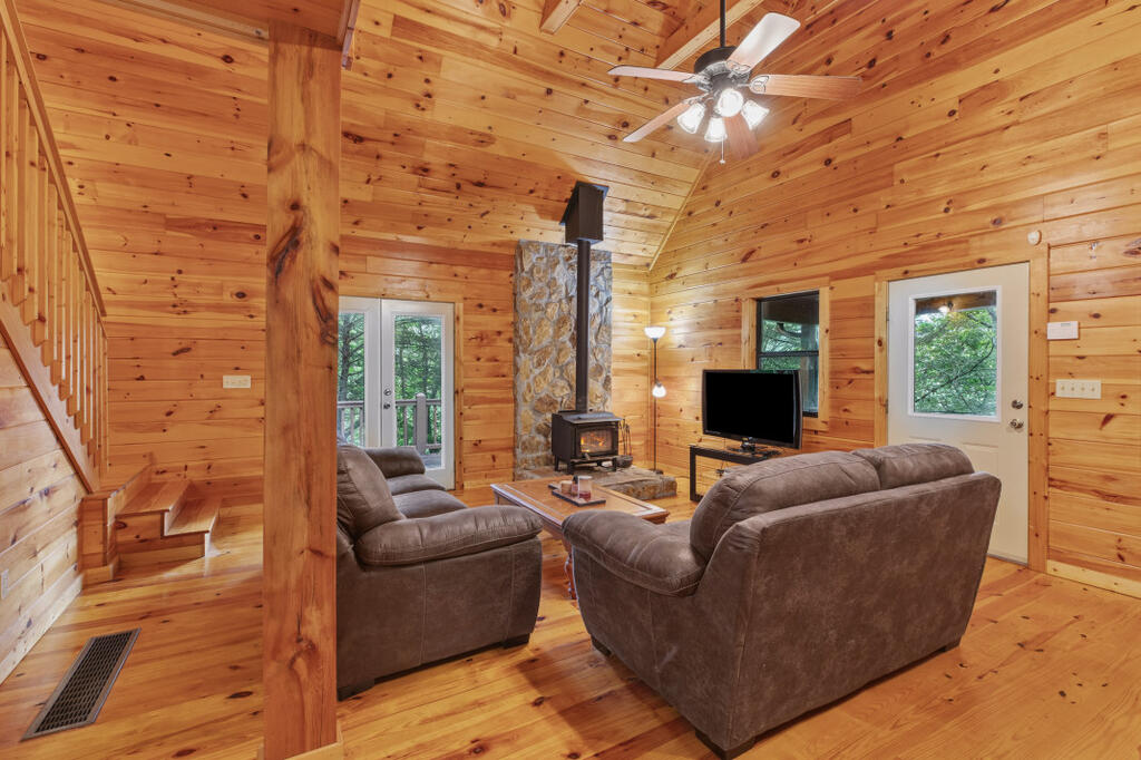 435097 Ellijay Active