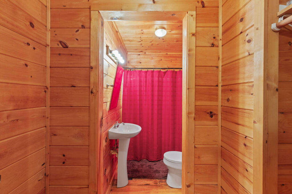 435097 Ellijay Active