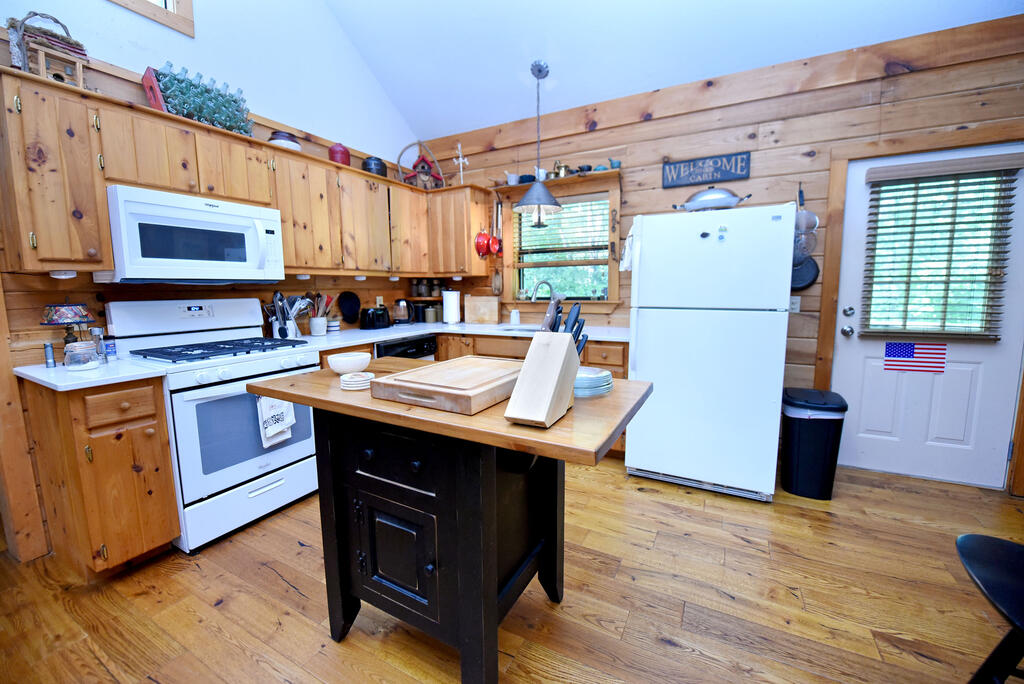 435108 Morganton Active