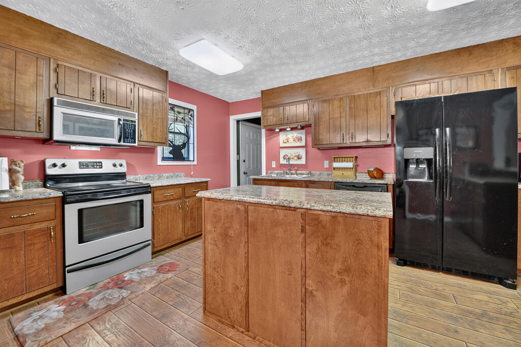 435136 Ellijay Active
