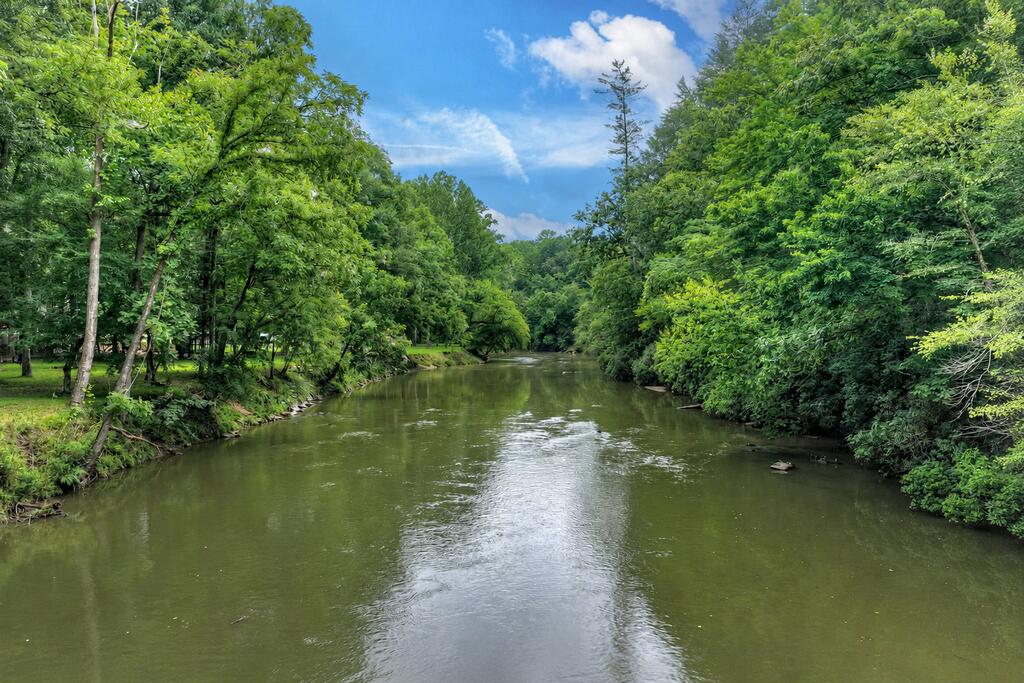 435136 Ellijay Active
