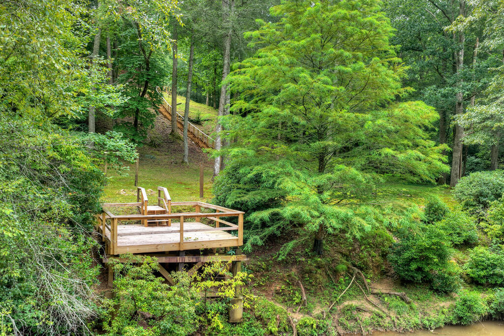 435136 Ellijay Active