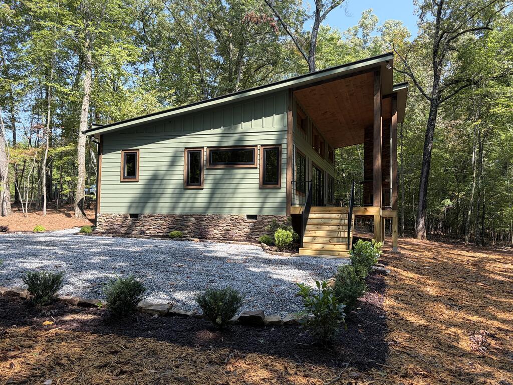 435143 Mineral Bluff Active