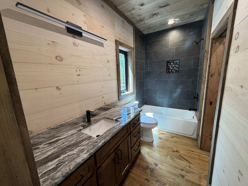 435143 Mineral Bluff Active