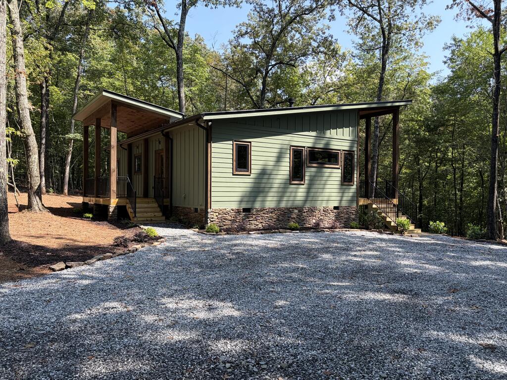 435143 Mineral Bluff Active