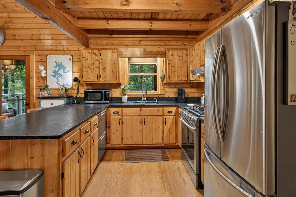 435148 Ellijay Active