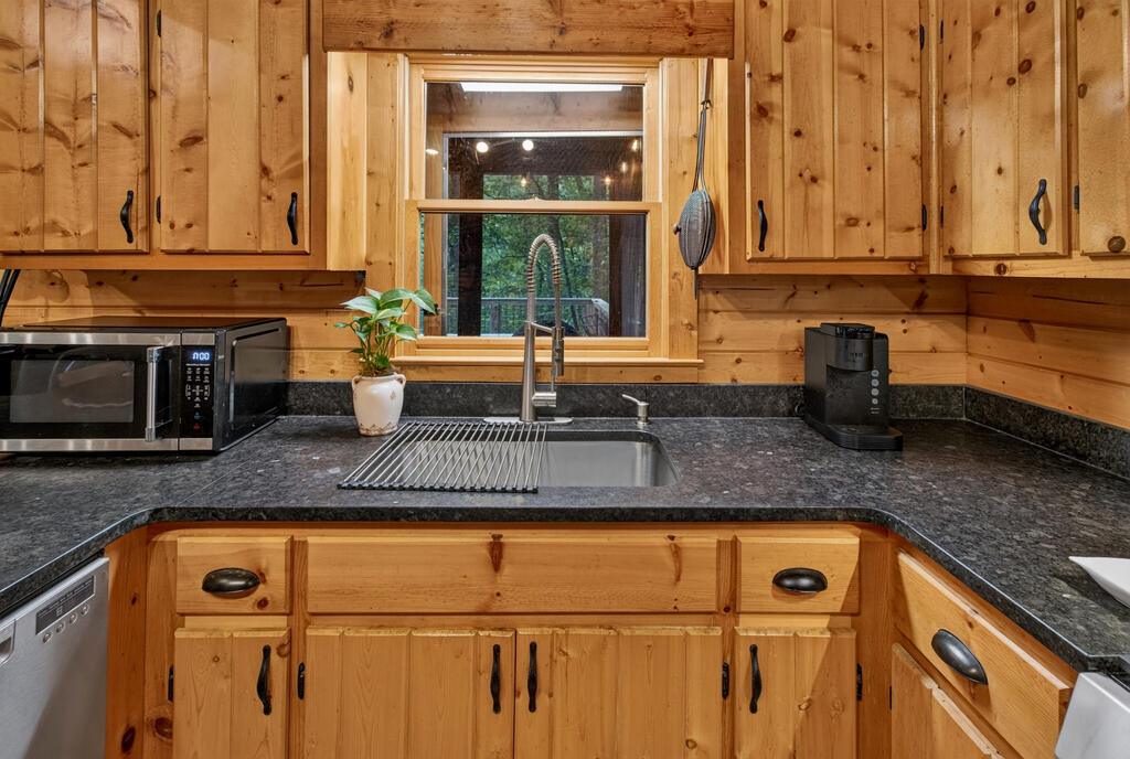 435148 Ellijay Active