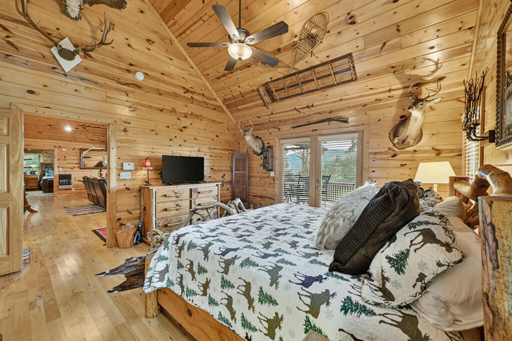 435168 Blue Ridge Active