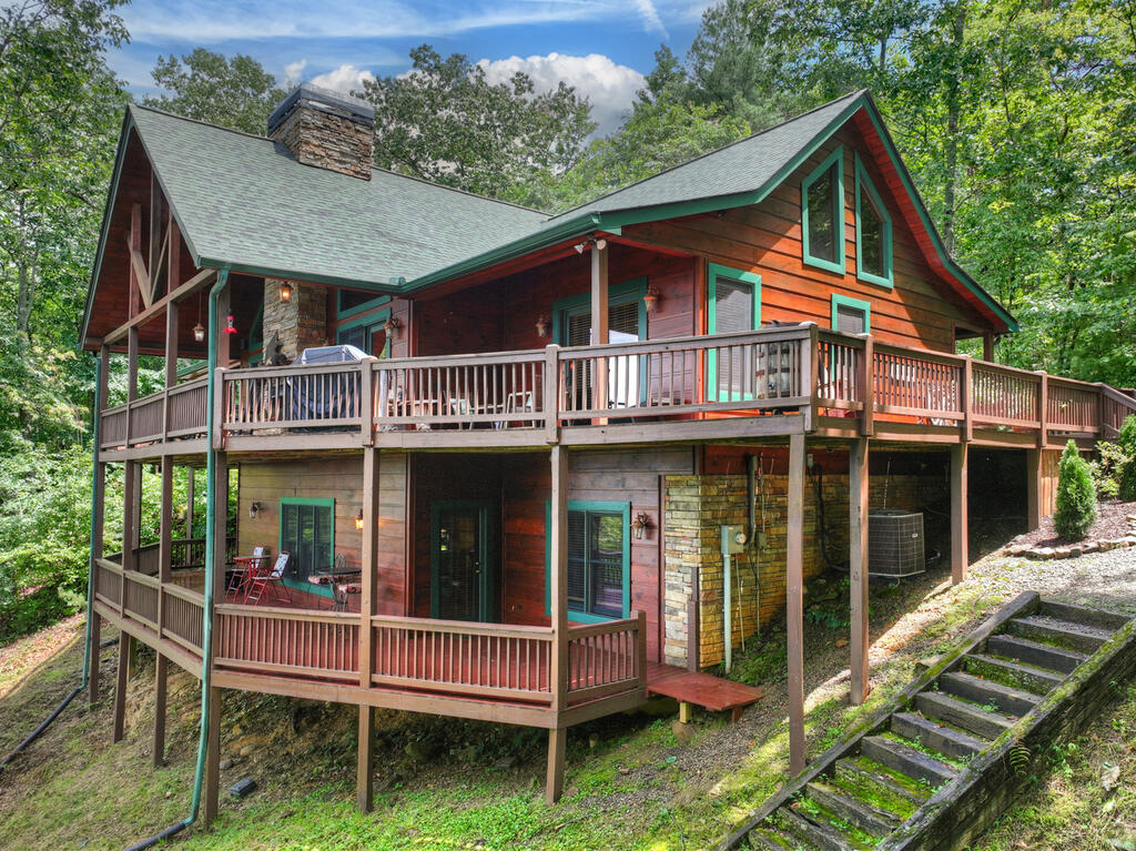 435168 Blue Ridge Active