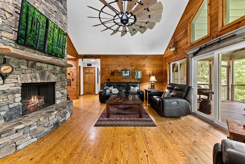 435172 Ellijay Active