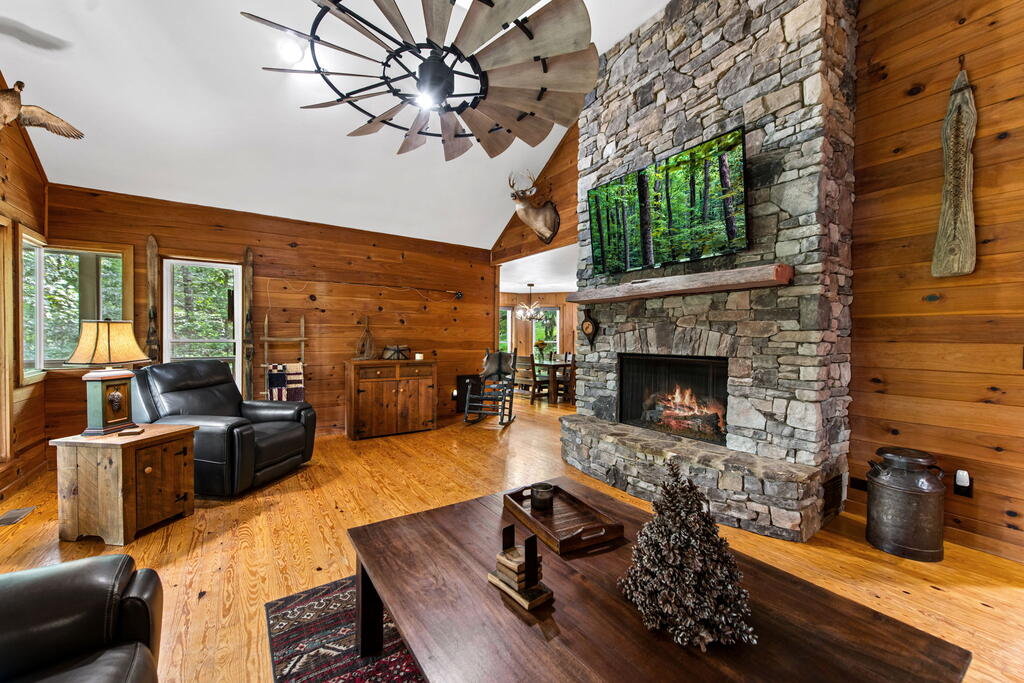 435172 Ellijay Active